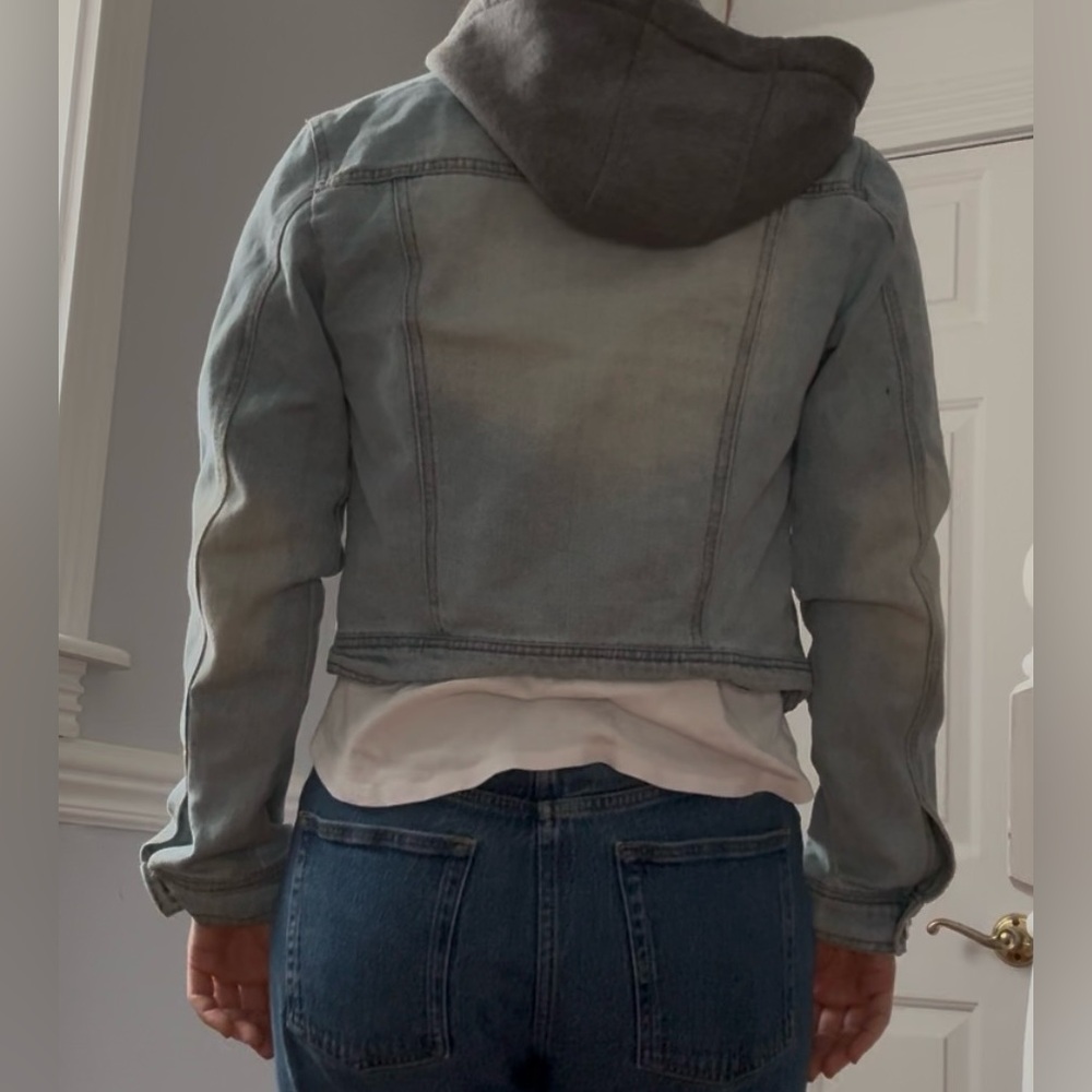 Women’s Light Blue Denim Jacket - Picture 2 of 6